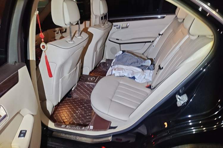 Used Mercedes-Benz E-Class 2015 E 260 L Left Rear Seat