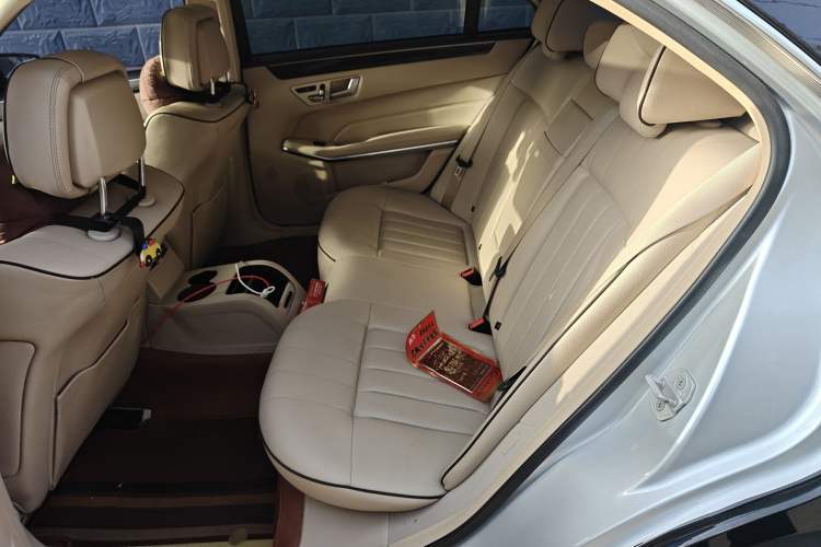 Used Mercedes-Benz E-Class 2015 Revised E 260 L Left Rear Seat