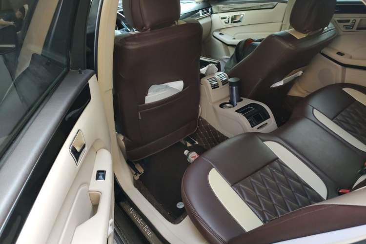Used Mercedes-Benz E-Class 2015 E 260 L Sport Edition Left Rear Seat