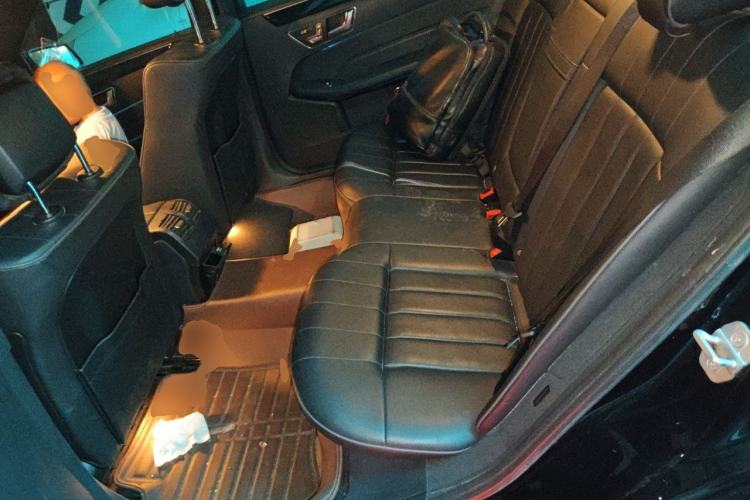 Used Mercedes-Benz E-Class 2015 E 260 L Sport Edition Left Rear Seat