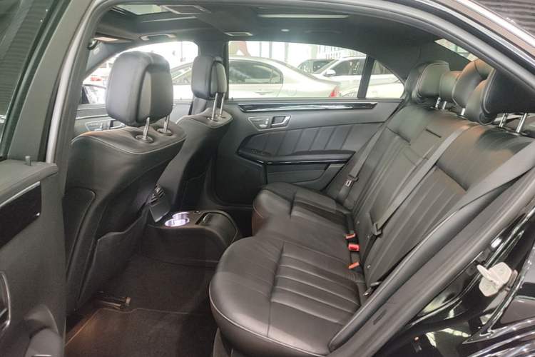 Used Mercedes-Benz E-Class 2015 E 320 L Sport 4MATIC Left Rear Seat