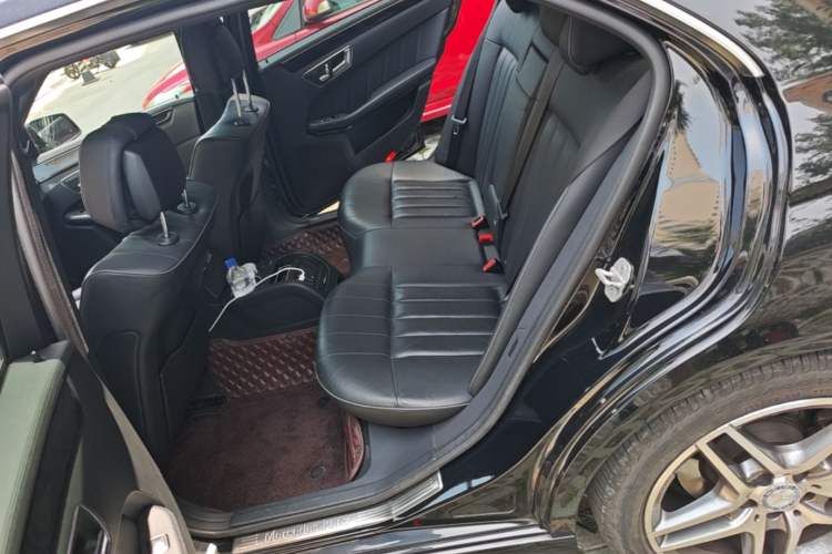 Used Mercedes-Benz E-Class 2015 E 320 L Sport Edition Left Rear Seat