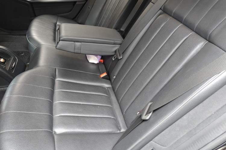 Used Mercedes-Benz E-Class 2015 E 200 L Left Rear Seat