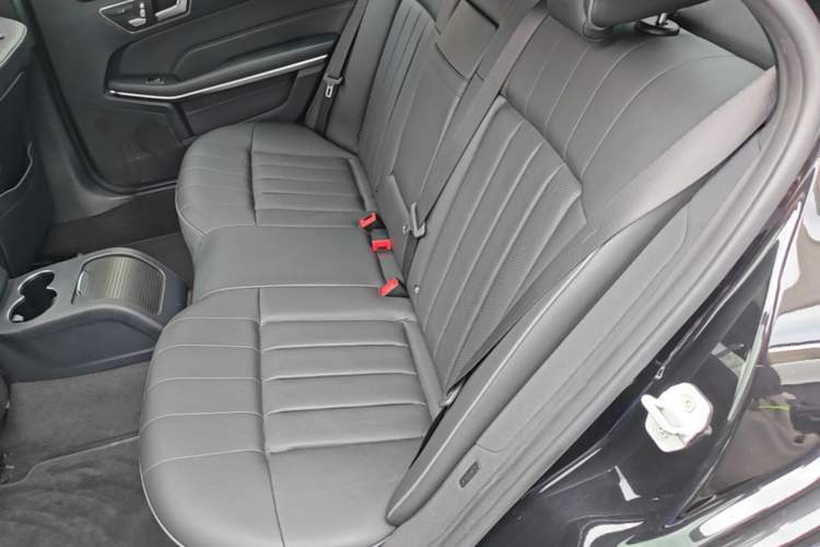 Used Mercedes-Benz E-Class 2015 Facelift E 200 L Left Rear Seat