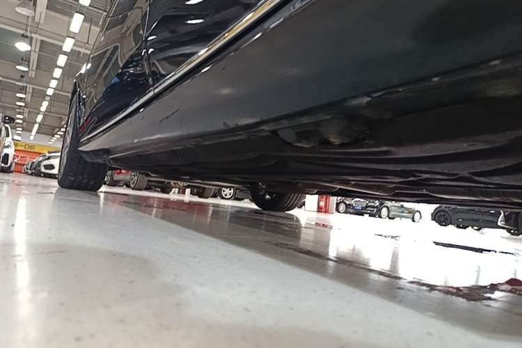 Used Mercedes-Benz E-Class 2015 Facelift E 200 L Left Side Sill