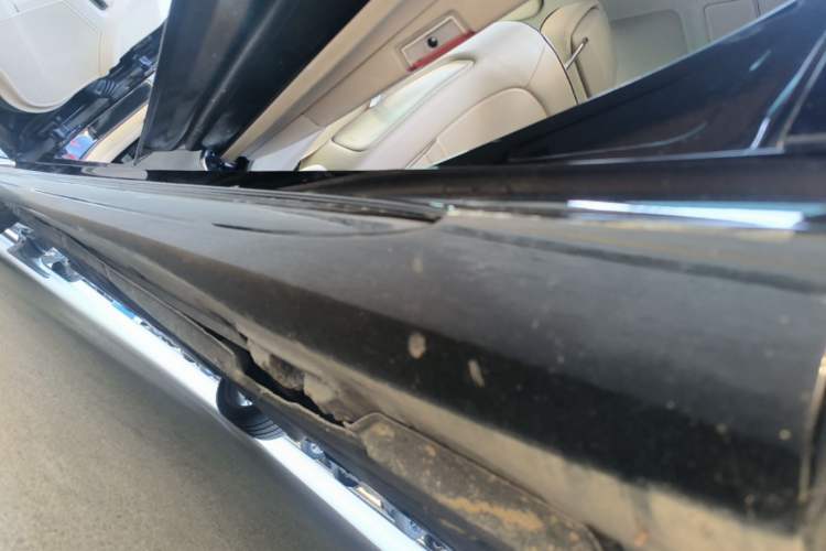 Used Mercedes-Benz E-Class 2015 Restyled E 260 L Sport Edition Left Side Sill