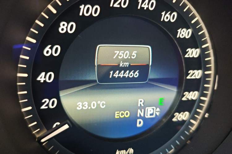 Used Mercedes-Benz E-Class 2015 E 200 L Odometer Close Up