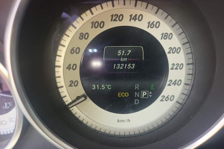 Used Mercedes-Benz E-Class 2015 E 260 L Sport & Fashion Model Odometer Close Up