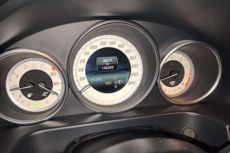 Used Mercedes-Benz E-Class 2015 Restyled E 260 L Sport Edition Odometer Close Up