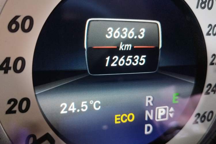 Used Mercedes-Benz E-Class 2015 Restyled E 260 L Sport Edition Odometer Close Up