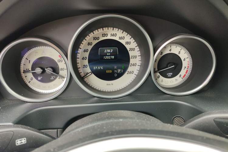 Used Mercedes-Benz E-Class 2015 Revised E 260 L Sporty and Stylish Edition Odometer Close Up