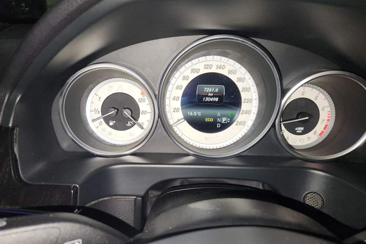 Used Mercedes-Benz E-Class 2015 Restyled E 260 L Sport Edition Odometer Close Up