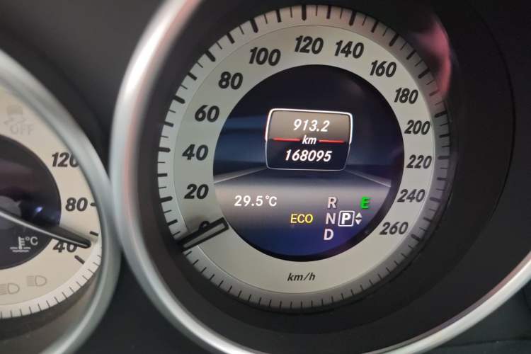 Used Mercedes-Benz E-Class 2015 Revised E 260 L Sporty and Stylish Edition Odometer Close Up