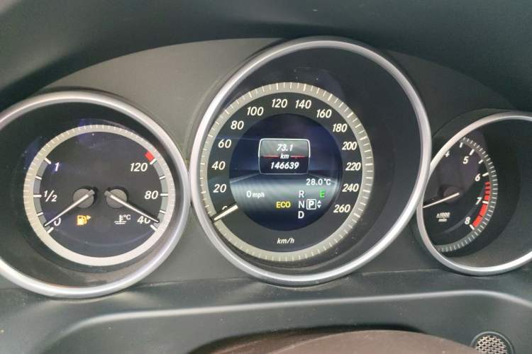 Used Mercedes-Benz E-Class 2015 E 320 L 4MATIC Odometer Close Up