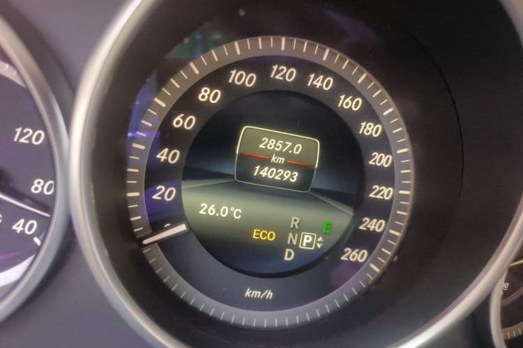 Used Mercedes-Benz E-Class 2015 E 320 L 4MATIC Odometer Close Up