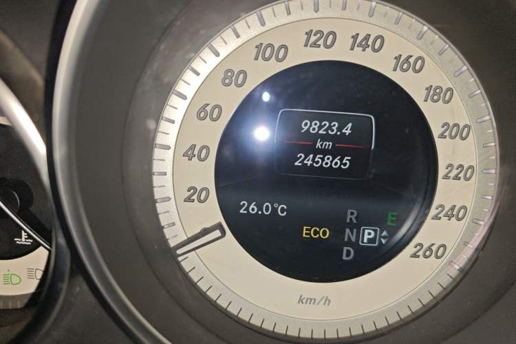 Used Mercedes-Benz E-Class 2015 E 260 L Sport Luxury Model Odometer Close Up