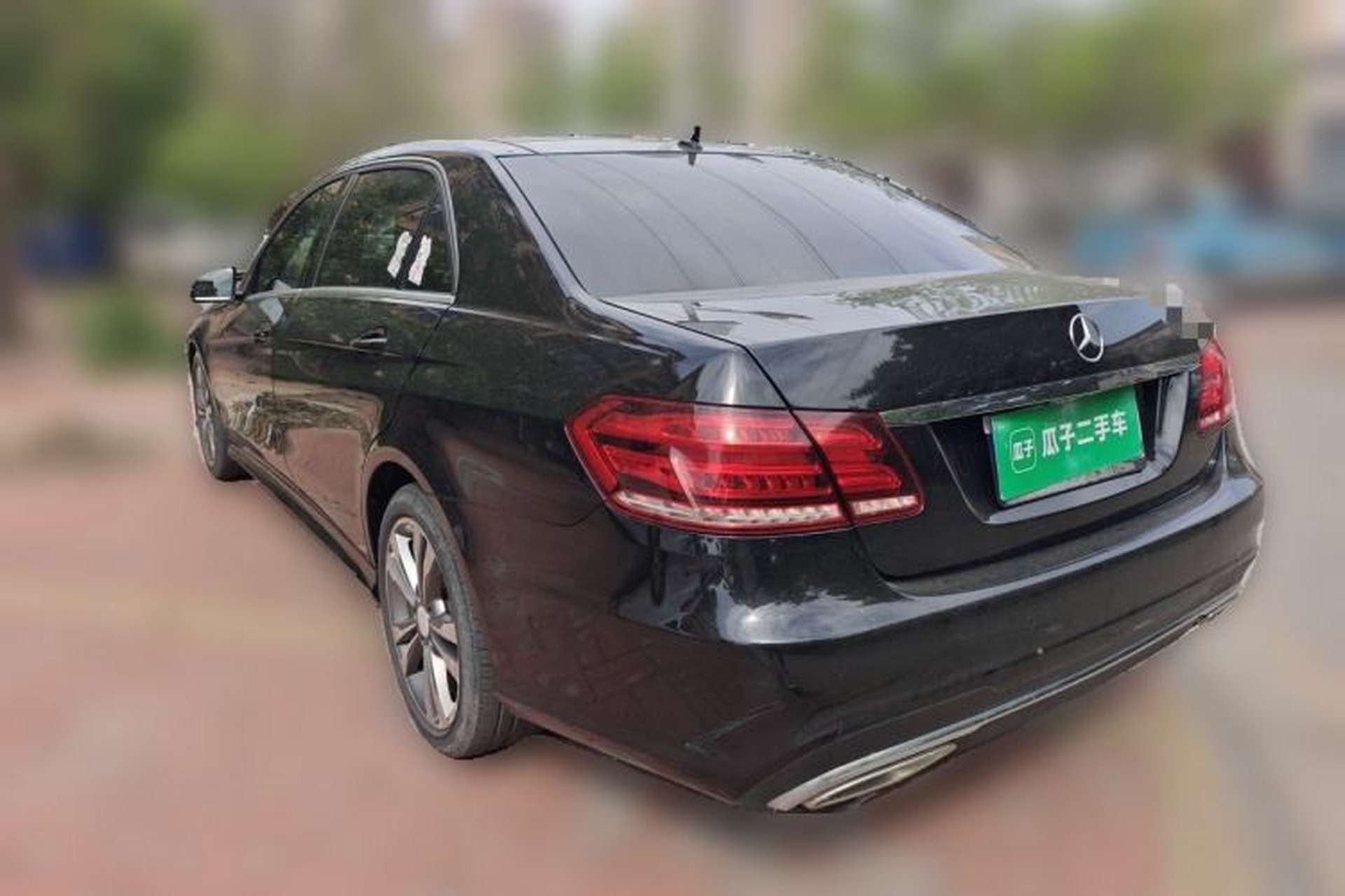 Used Mercedes-Benz E-Class 2015 E 260 L Sport & Fashion Model Rear Left 45 Deg