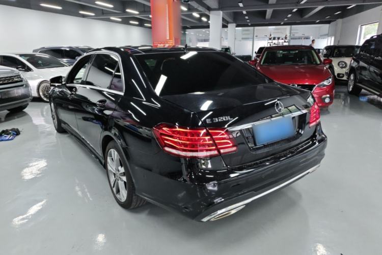 Used Mercedes-Benz E-Class 2015 E 260 L Sport & Fashion Model Rear Left 45 Deg