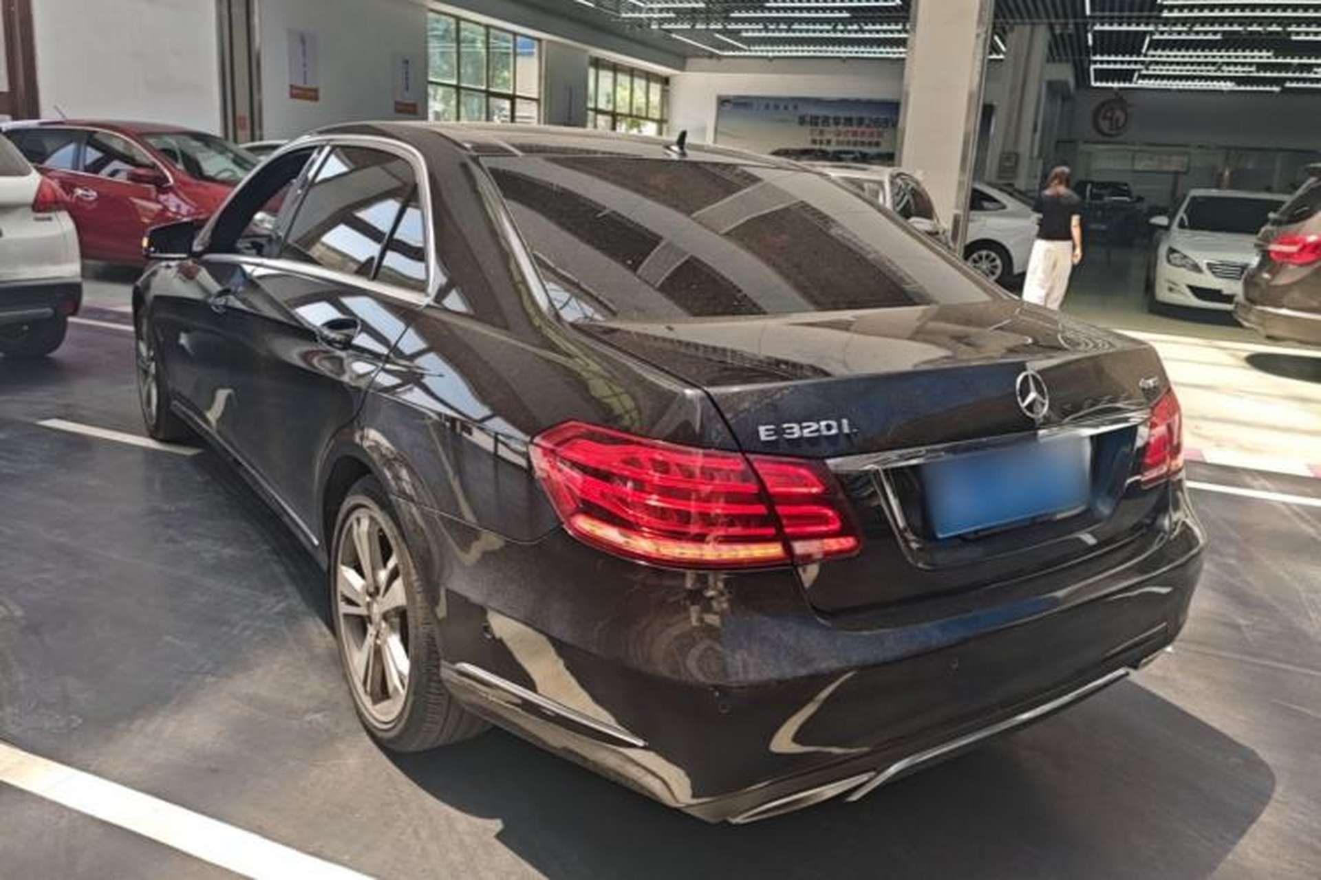 Used Mercedes-Benz E-Class 2015 E 320 L 4MATIC Rear Left 45 Deg