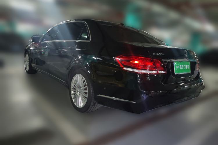 Used Mercedes-Benz E-Class 2015 E 260 L Rear Left 45 Deg