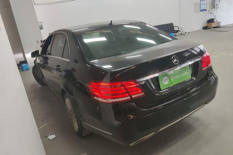 Used Mercedes-Benz E-Class 2015 Facelift E 200 L Rear Left 45 Deg