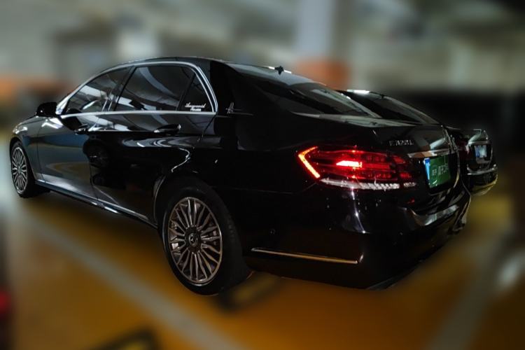 Used Mercedes-Benz E-Class 2015 E 320 L Rear Left 45 Deg