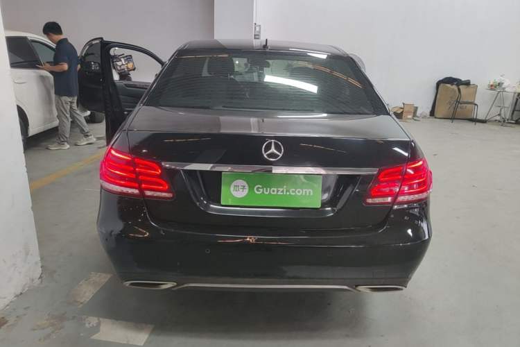 Used Mercedes-Benz E-Class 2015 Facelift E 200 L Rear