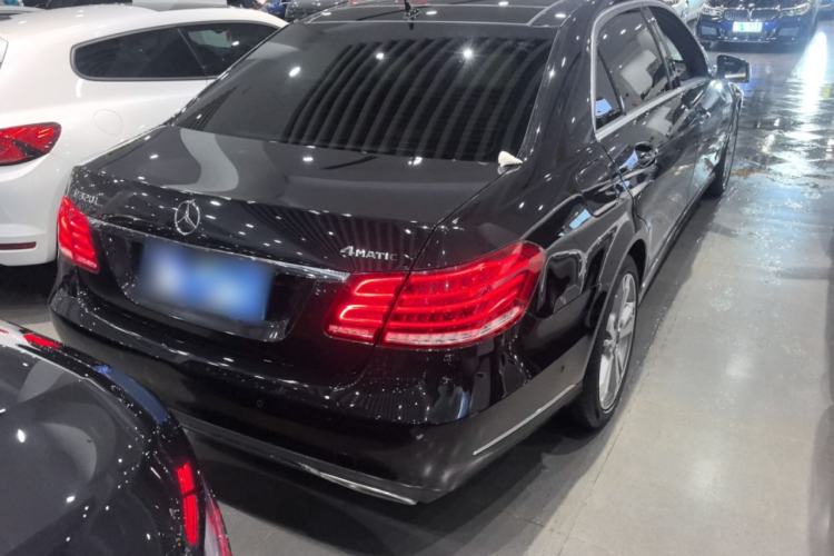 Used Mercedes-Benz E-Class 2015 E 320 L 4MATIC Rear Right 45 Deg