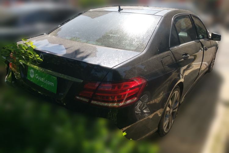 Used Mercedes-Benz E-Class 2015 Facelift E 200 L Sport Edition Rear Right 45 Deg