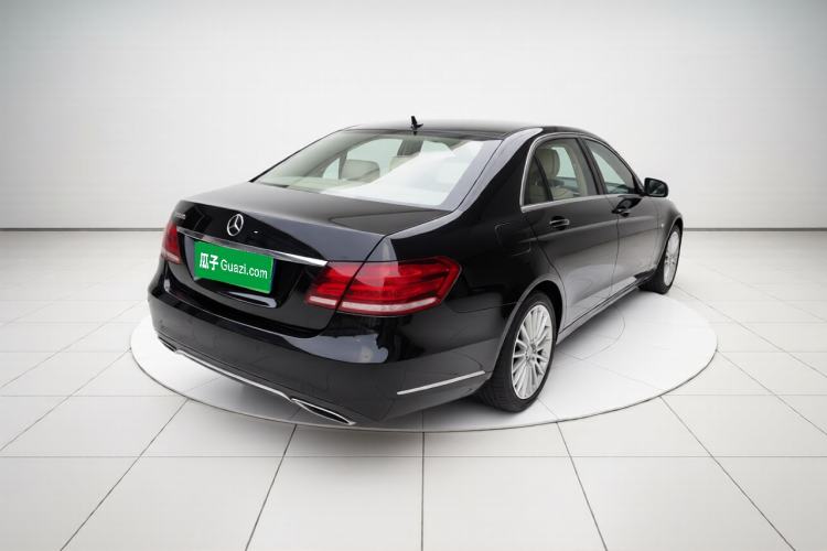 Used Mercedes-Benz E-Class 2015 E 200 L Rear Right 45 Deg