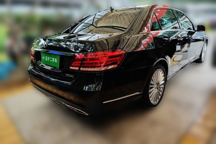Used Mercedes-Benz E-Class 2015 E 200 L Rear Right 45 Deg