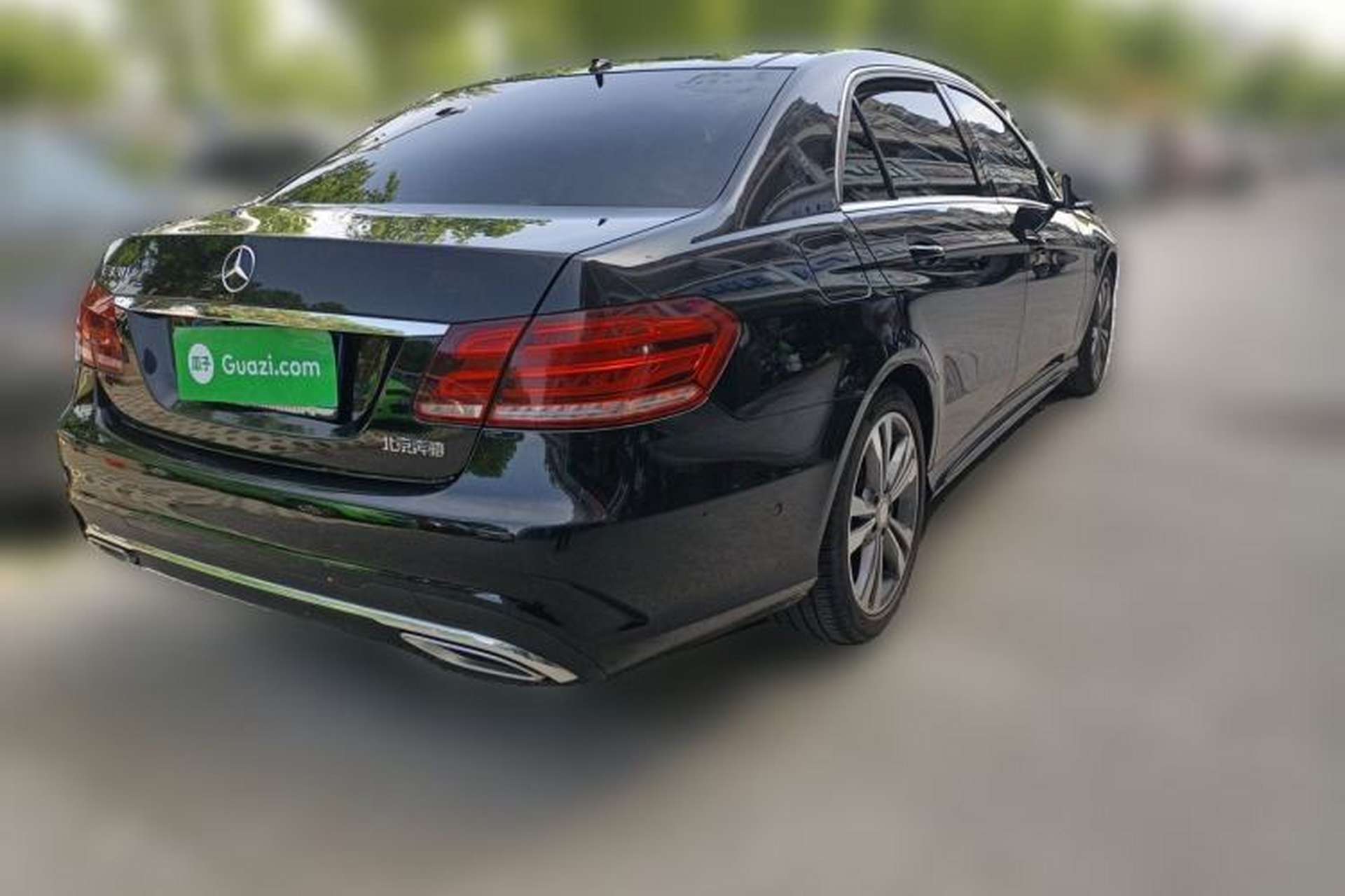 Used Mercedes-Benz E-Class 2015 E 260 L Sport & Fashion Model Rear Right 45 Deg