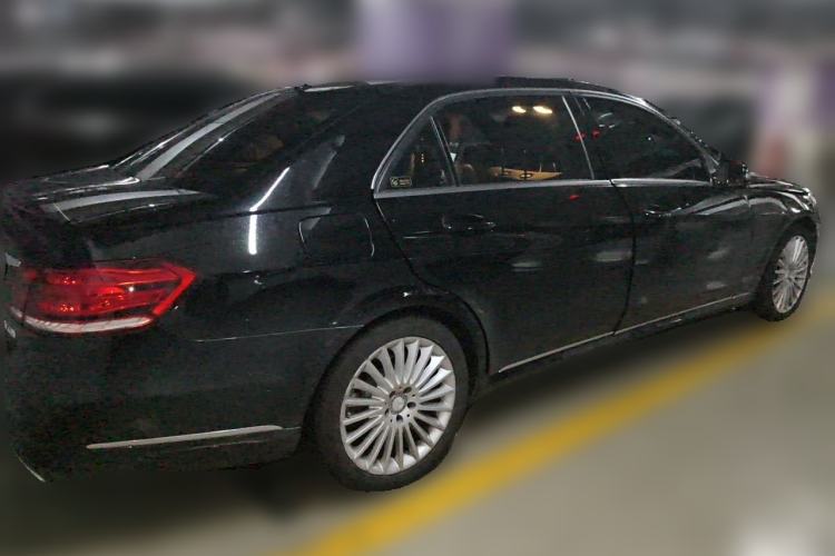 Used Mercedes-Benz E-Class 2015 Facelift E 200 L Rear Right 45 Deg