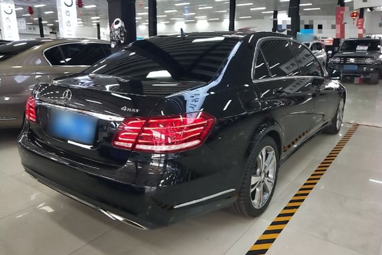 Used Mercedes-Benz E-Class 2015 E 320 L 4MATIC Rear Right 45 Deg
