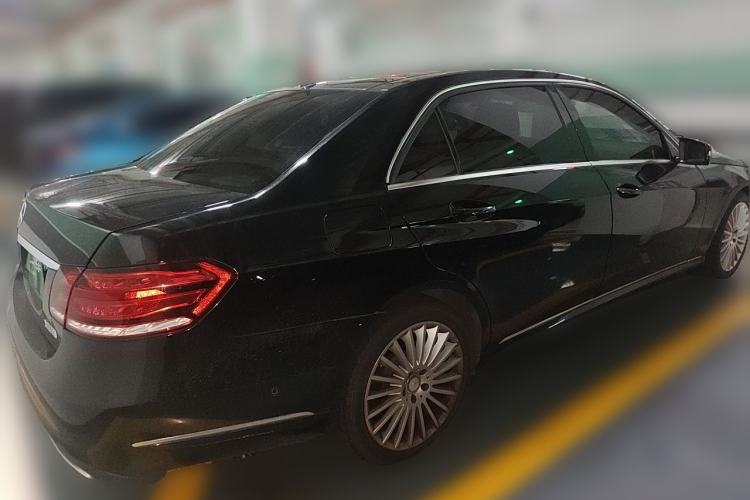 Used Mercedes-Benz E-Class 2015 E 260 L Rear Right 45 Deg