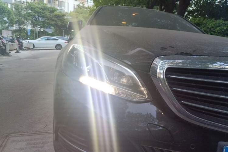 Used Mercedes-Benz E-Class 2015 E 320 L 4MATIC Right Front Headlight