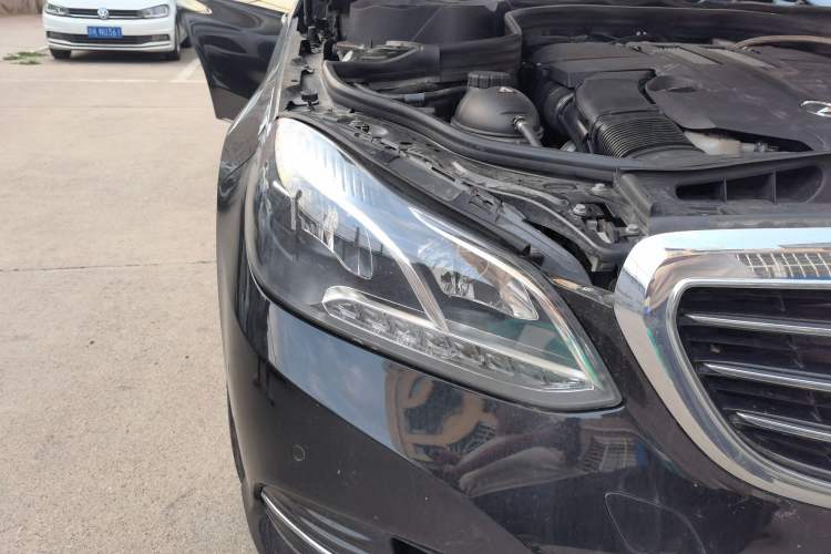 Used Mercedes-Benz E-Class 2015 E 320 L 4MATIC Right Front Headlight