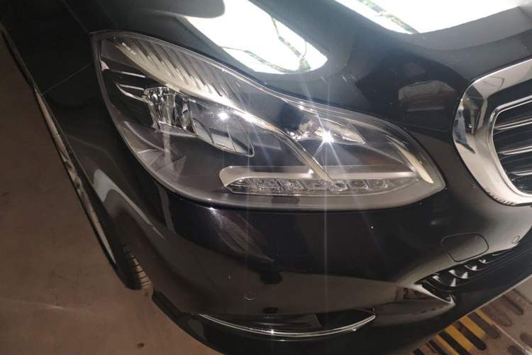 Used Mercedes-Benz E-Class 2015 Facelift E 200 L Right Front Headlight