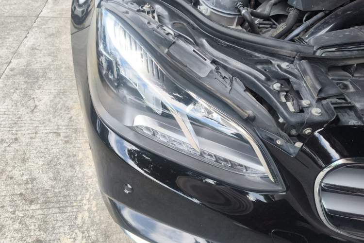 Used Mercedes-Benz E-Class 2015 Restyled E 260 L Sport Edition Right Front Headlight