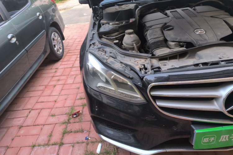Used Mercedes-Benz E-Class 2015 E 320 L Sport 4MATIC Right Front Headlight