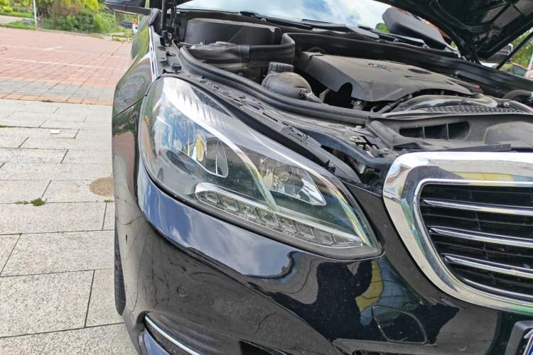 Used Mercedes-Benz E-Class 2015 E 260 L Sport Edition Right Front Headlight
