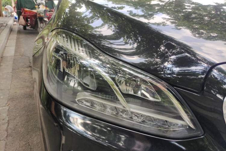 Used Mercedes-Benz E-Class 2015 Restyled E 260 L Sport Edition Right Front Headlight