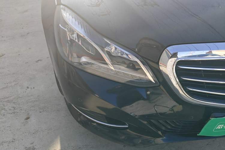 Used Mercedes-Benz E-Class 2015 Facelift E 200 L Right Front Headlight