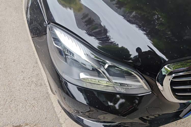 Used Mercedes-Benz E-Class 2015 E 260 L Right Front Headlight