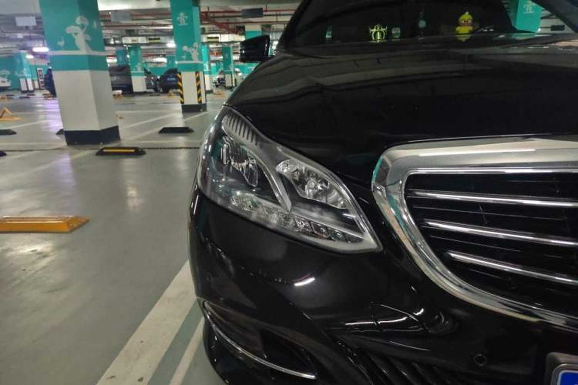 Used Mercedes-Benz E-Class 2015 E 260 L Right Front Headlight