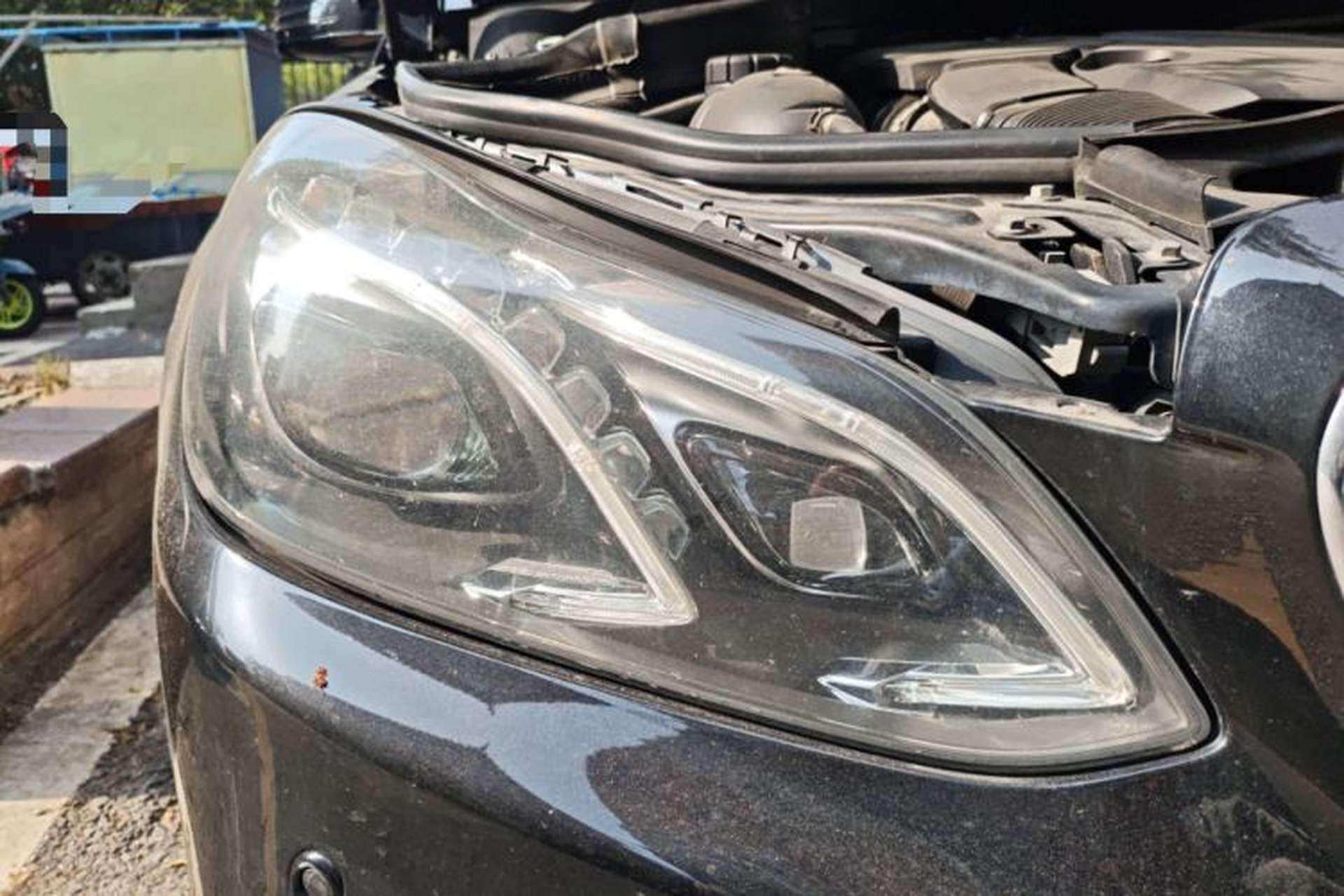 Used Mercedes-Benz E-Class 2015 E 320 L Sport 4MATIC Right Front Headlight