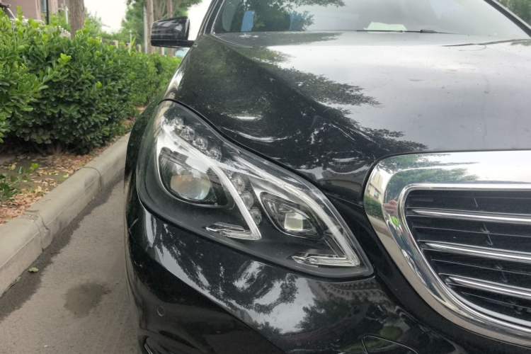 Used Mercedes-Benz E-Class 2015 Facelift E 260 L Luxury Edition Right Front Headlight