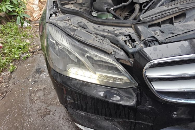 Used Mercedes-Benz E-Class 2015 Revised E 260 L Right Front Headlight