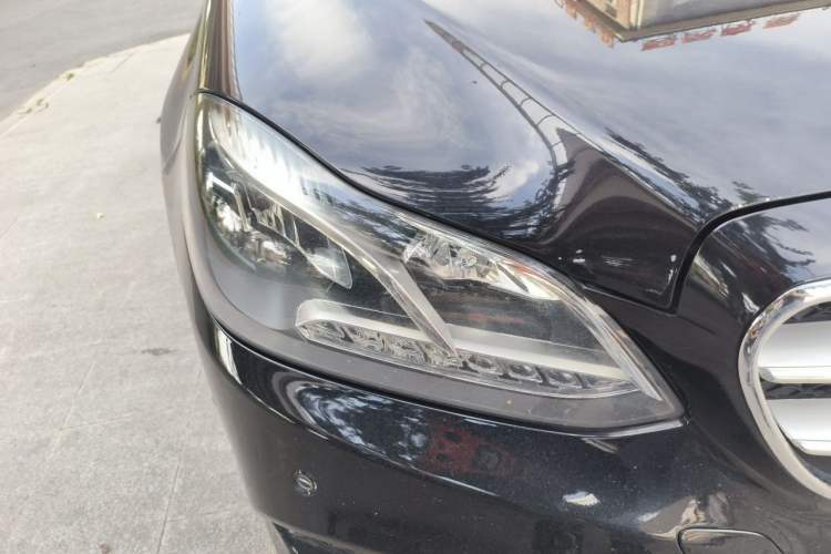 Used Mercedes-Benz E-Class 2015 E 260 L Sport Edition Right Front Headlight