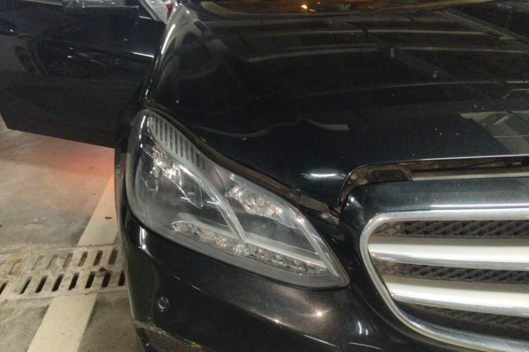 Used Mercedes-Benz E-Class 2015 E 260 L Sport & Fashion Model Right Front Headlight